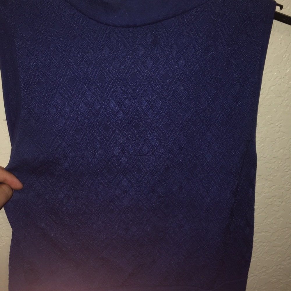 Blue stretch material crop top